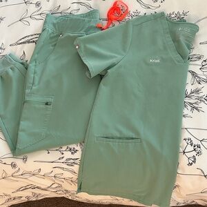 Figs Teal Scrub Ensemble